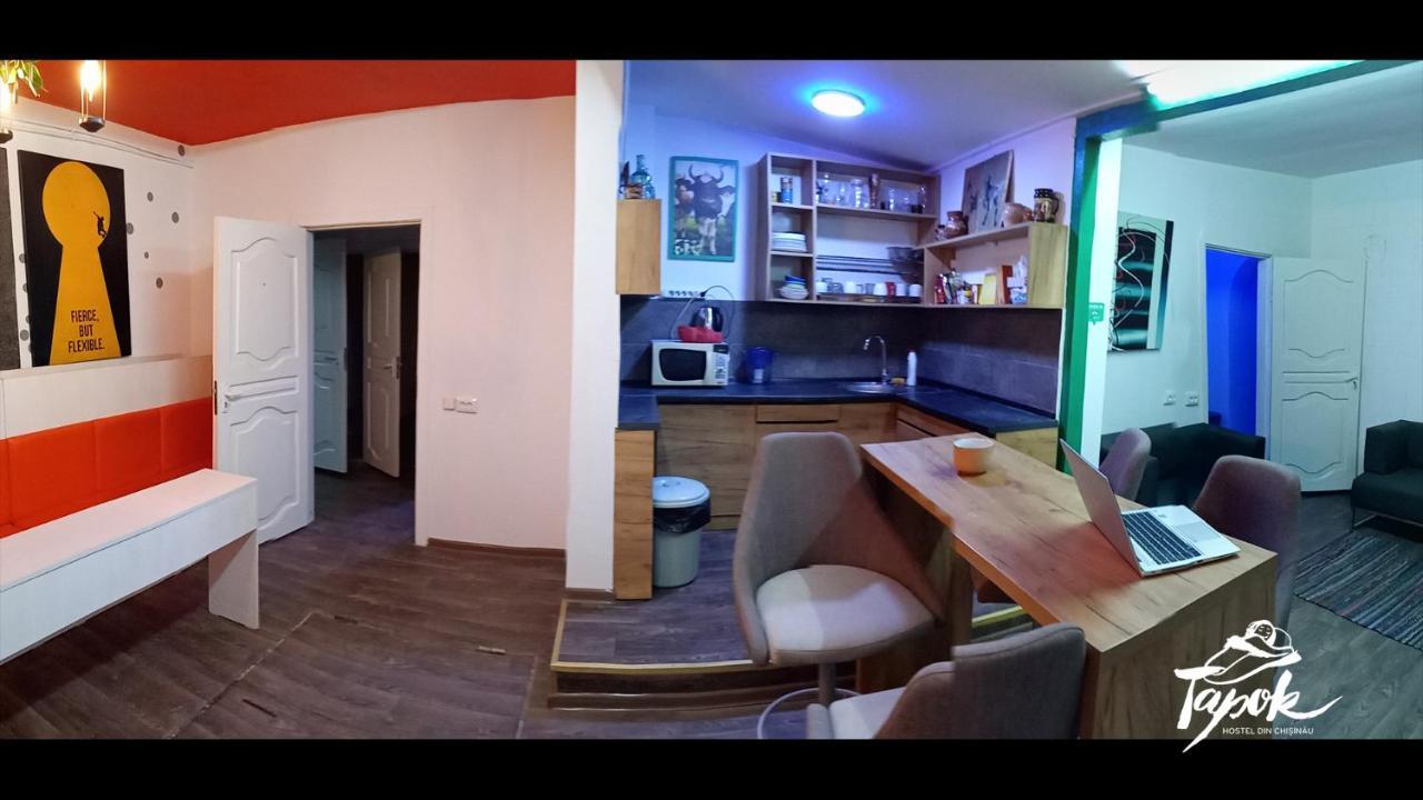Tapok Hostel Kisinyov Kültér fotó