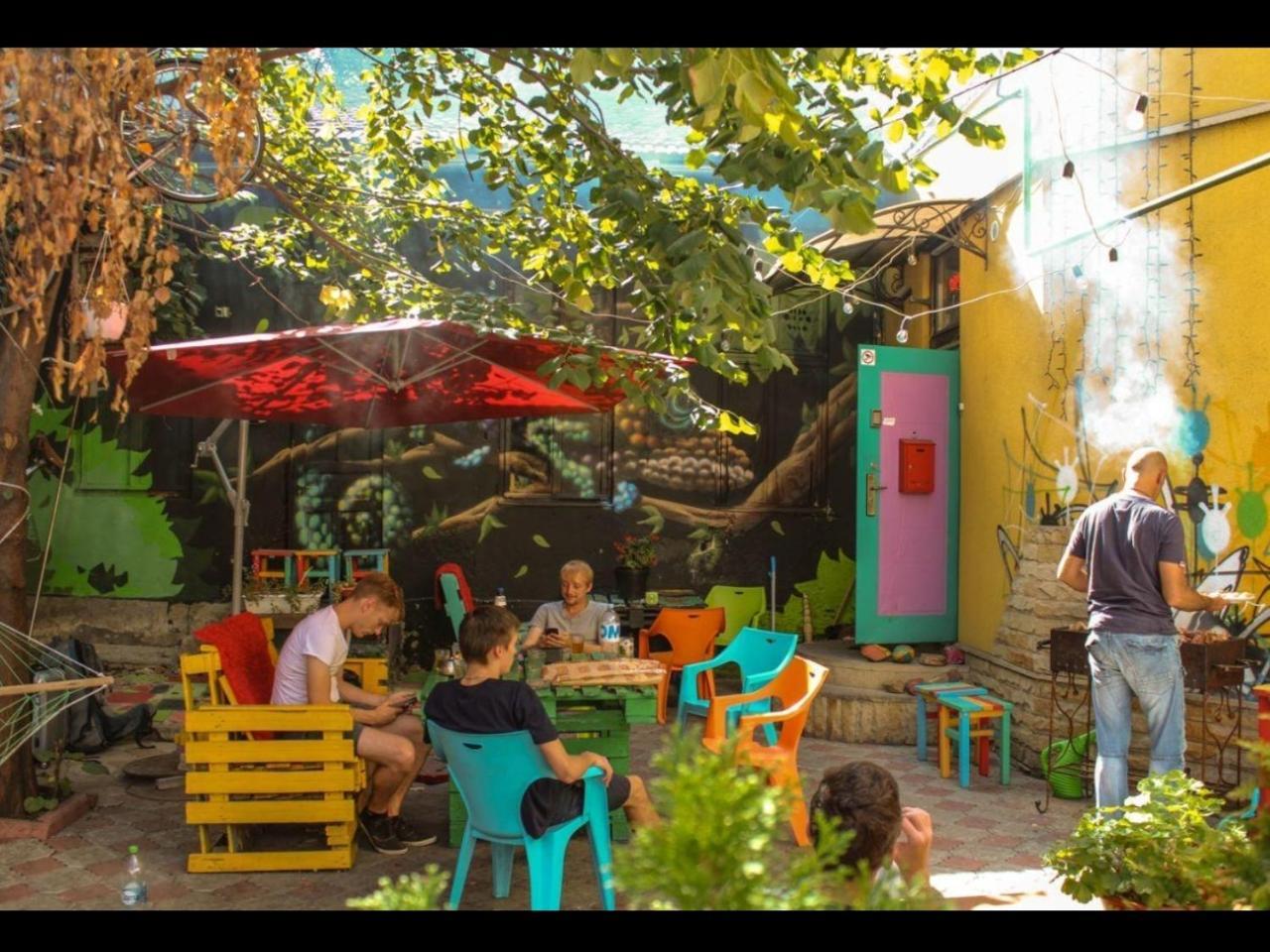 Tapok Hostel Kisinyov Kültér fotó
